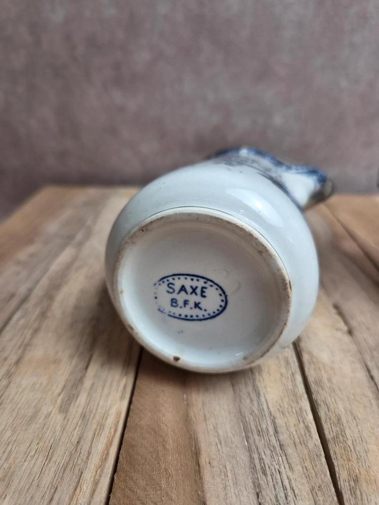 Paire de pots à lait anciens Boch Frères Keramis – modèle Saxe
