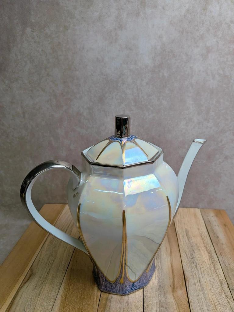 Service à café Art déco Limoges Unique signé Pailles – 27 pièces en porcelaine irisée