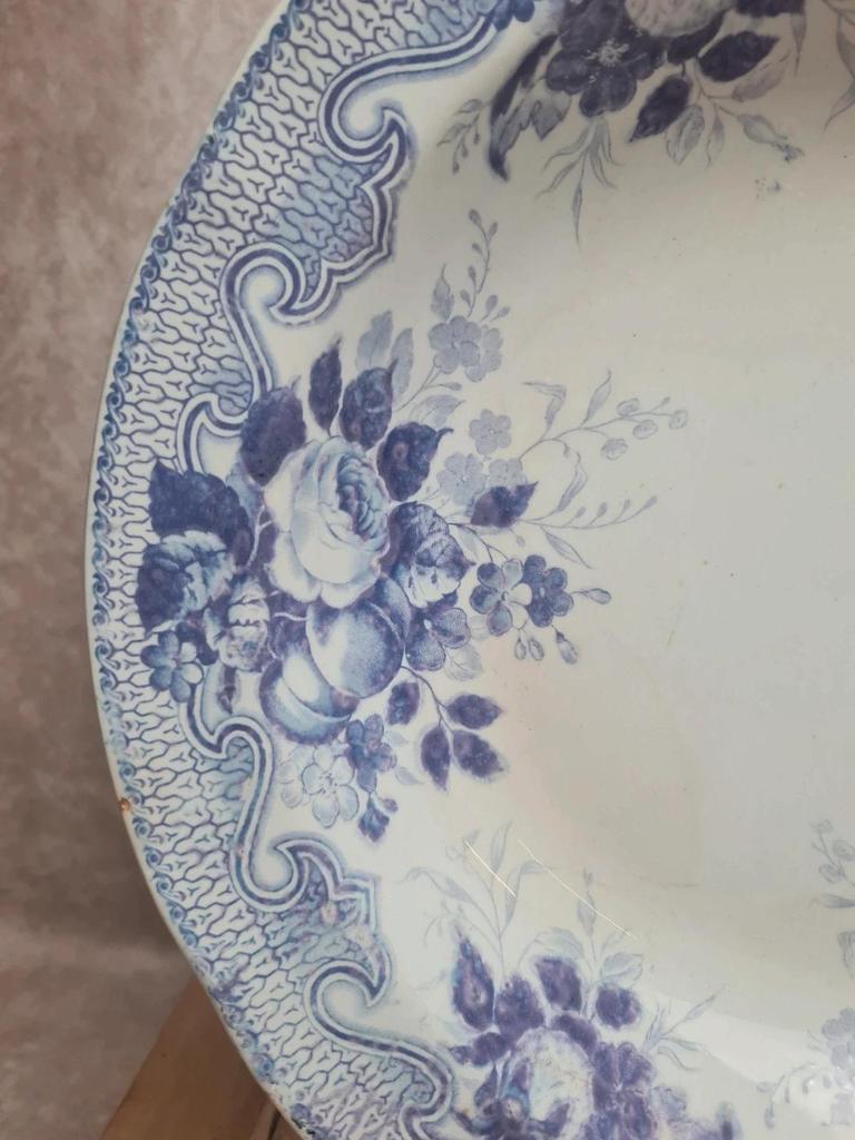 Plat creux Terre de fer Creil et Montereau modèle Bouquet 🌿 décor floral bleu