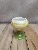 Petit cache-pot en barbotine forme tulipe vintage