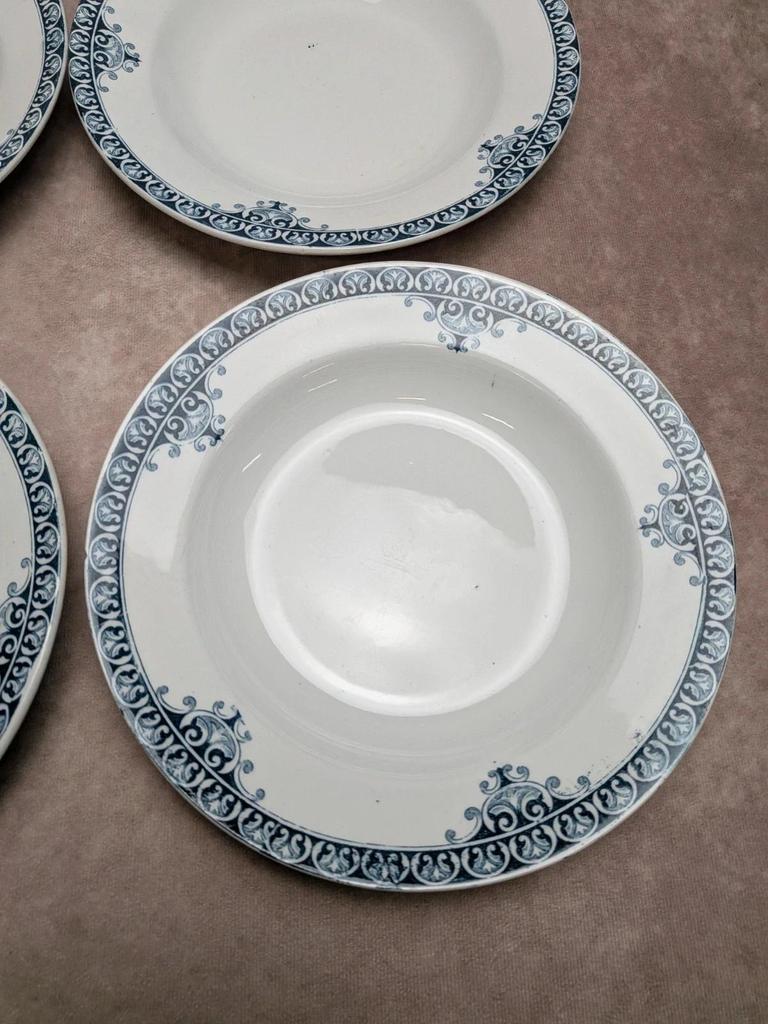 Lot de 6 assiettes creuses Terre de Fer St Amand modèle Andrinople