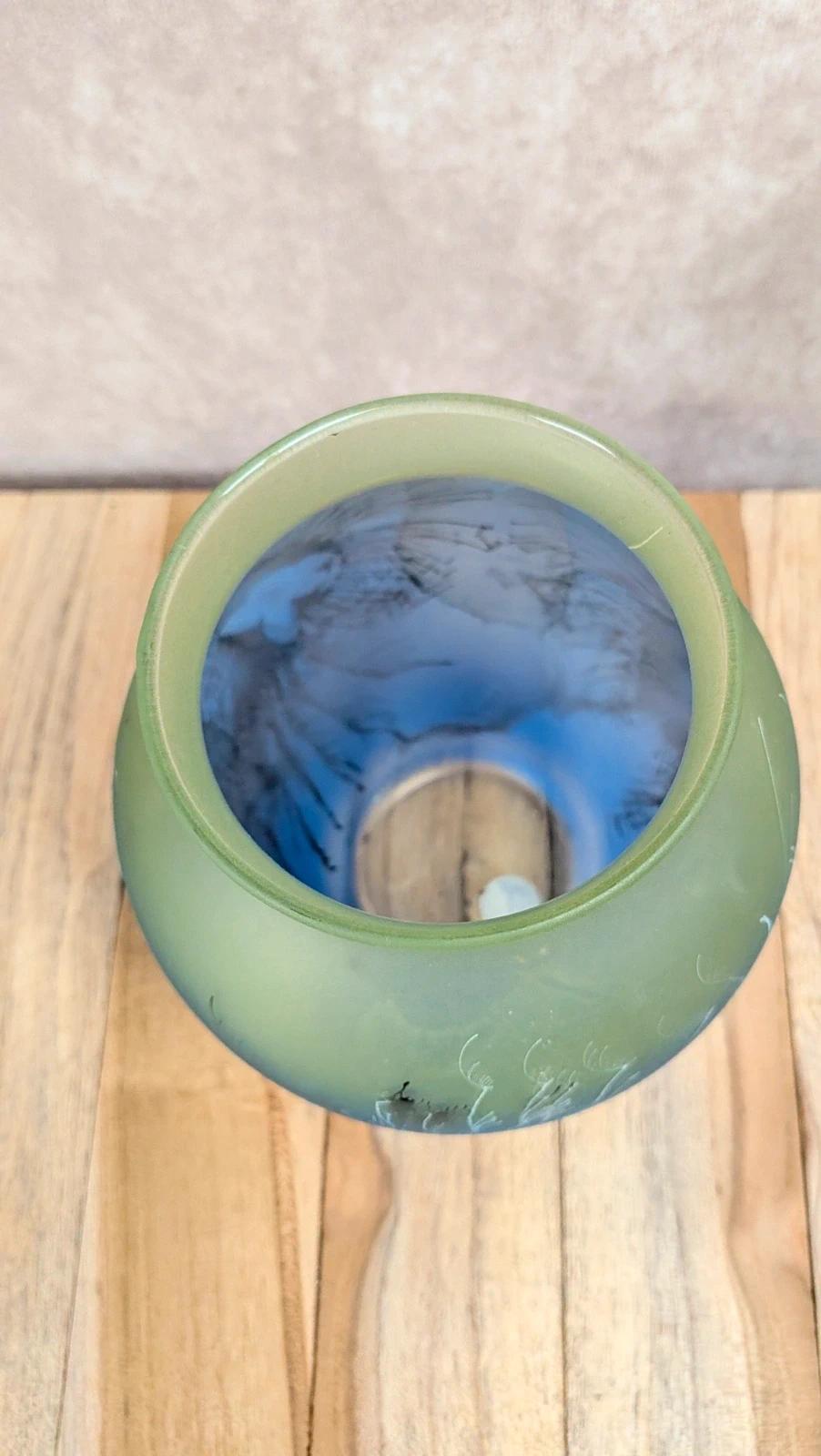 Vase en pâte de verre soufflé à la bouche