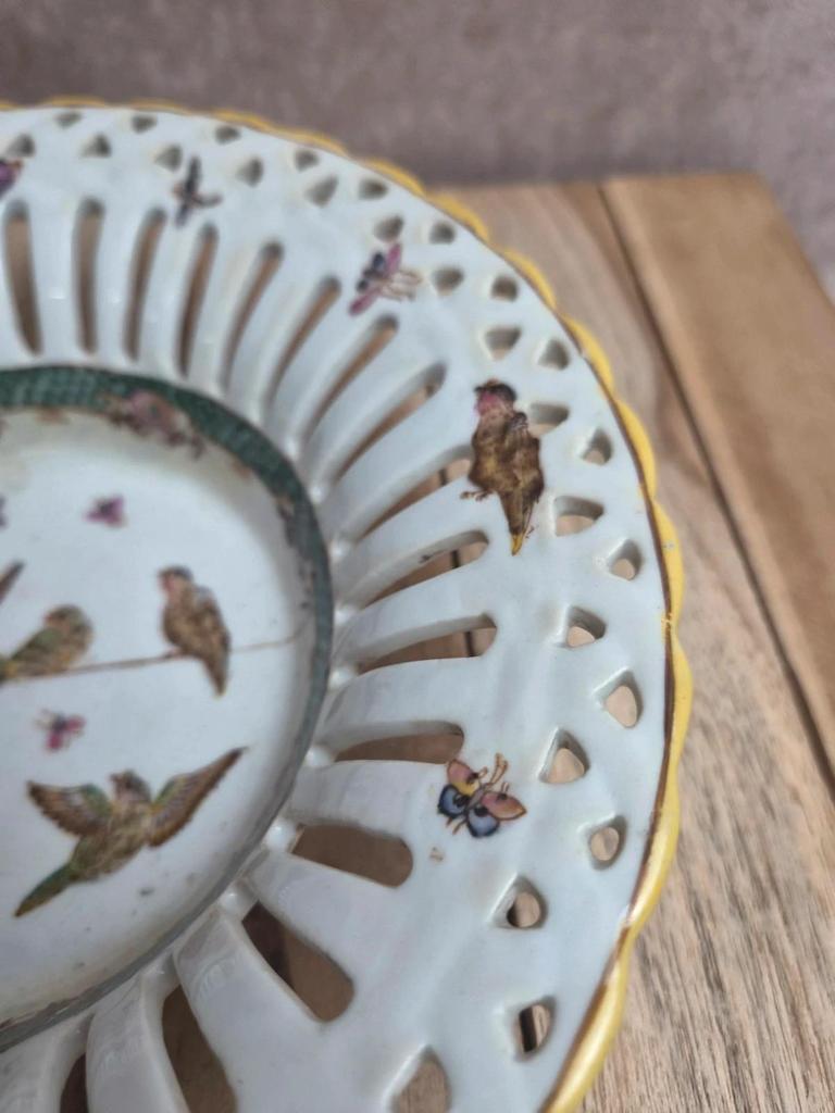 Coupe ajourée en porcelaine Fabienne Jouvin Paris – décor oiseaux