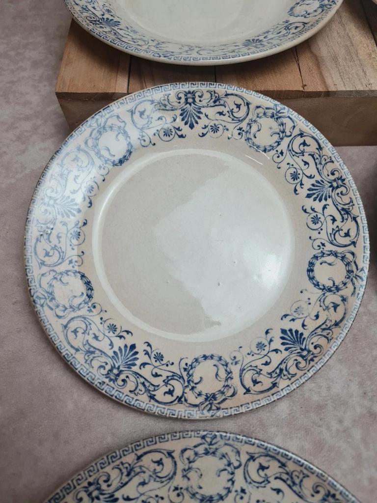 Lot de 9 assiettes dessert anciennes Creil Montereau Marie Louise Terre de Fer bleu