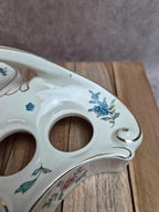 Porte-œufs ancien en faïence décor floral – 6 œufs – Anse centrale – Style Sarreguemines