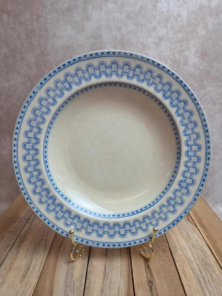 Grande assiette creuse ancienne anglaise B.p.w.&m. Milan – Terre de fer