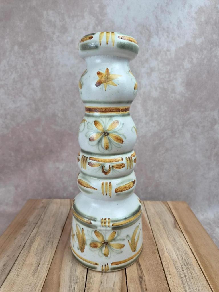 Grand vase bougeoir Keraluc Quimper Bo4 décor G6 – Georges Allier