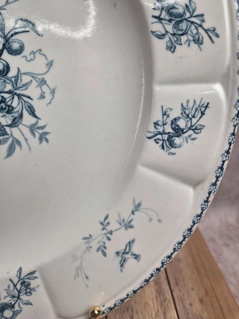 Grand plat rond en terre de fer Clairefontaine modèle Pompadour 33 cm