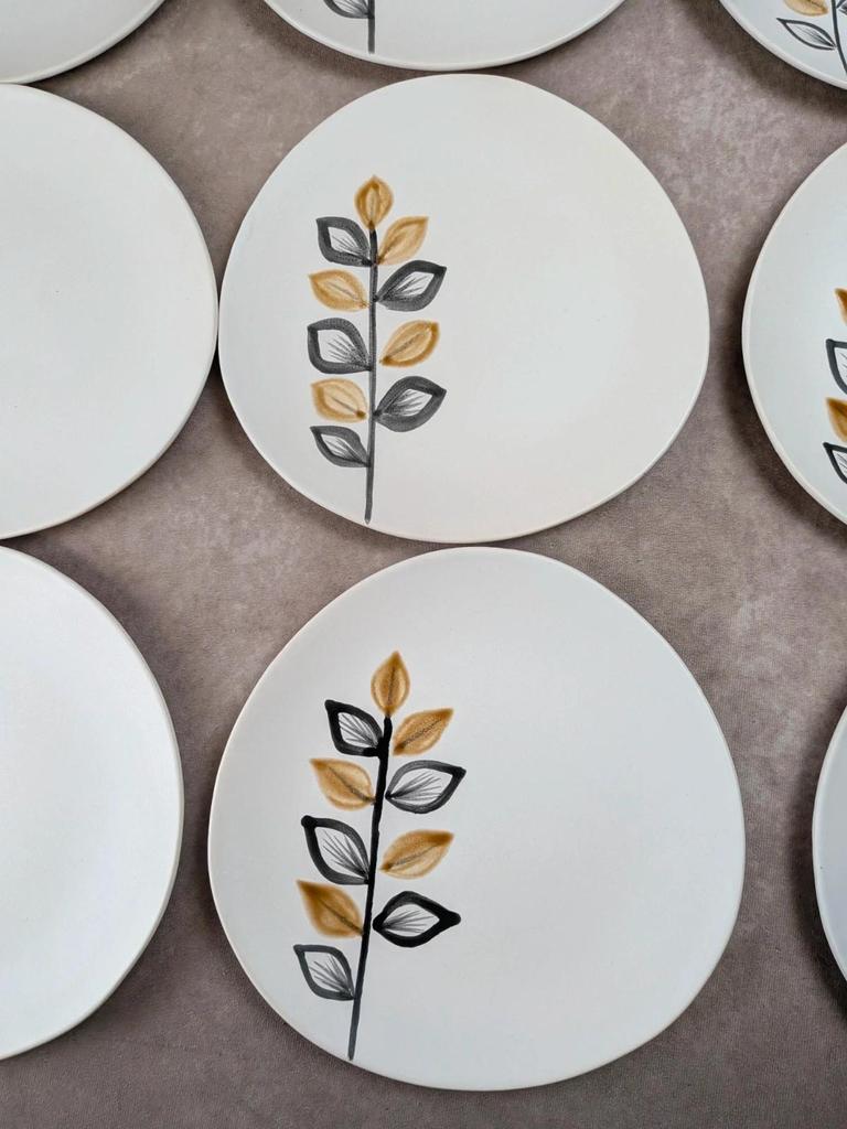 Lot de 12 assiettes plates vintage Niderviller – années 70 – style Capron Vallauris