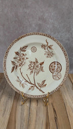 Assiette plate ancienne Terre de Fer – modèle Marguerite