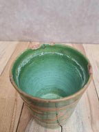 Vase / gobelet Art Déco Satre & Vallin “nillavertas” céramique émaillée verte & ocre