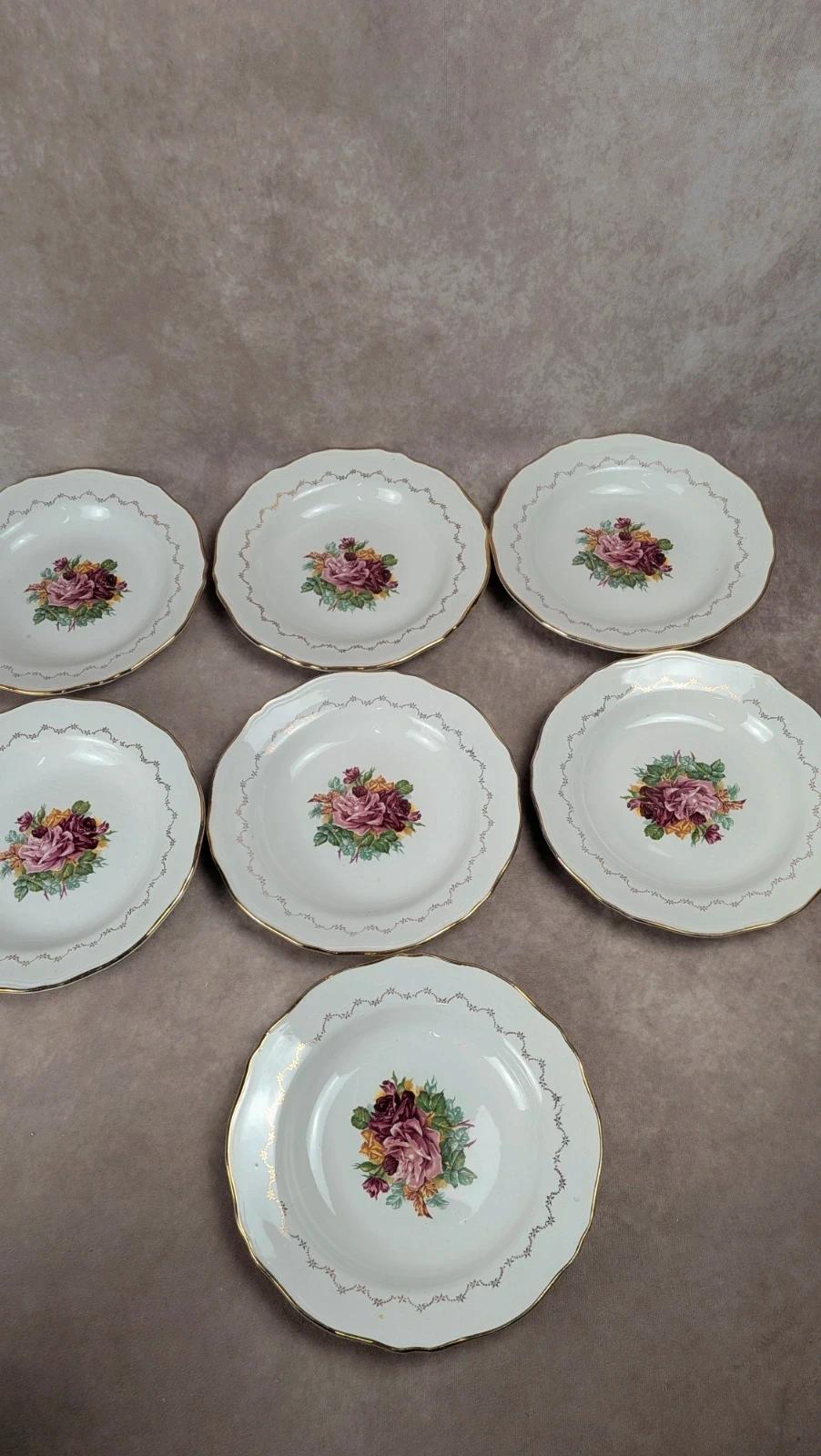 Lot de 7 assiettes creuses anciennes L’amandinoise – Faïence florale