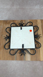 Dessous de plat Gien – modèle oiseaux – carreau signé Bb – fer forgé