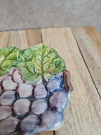 Ravier ancien en barbotine décor raisin 🍇 feuille – Portugal