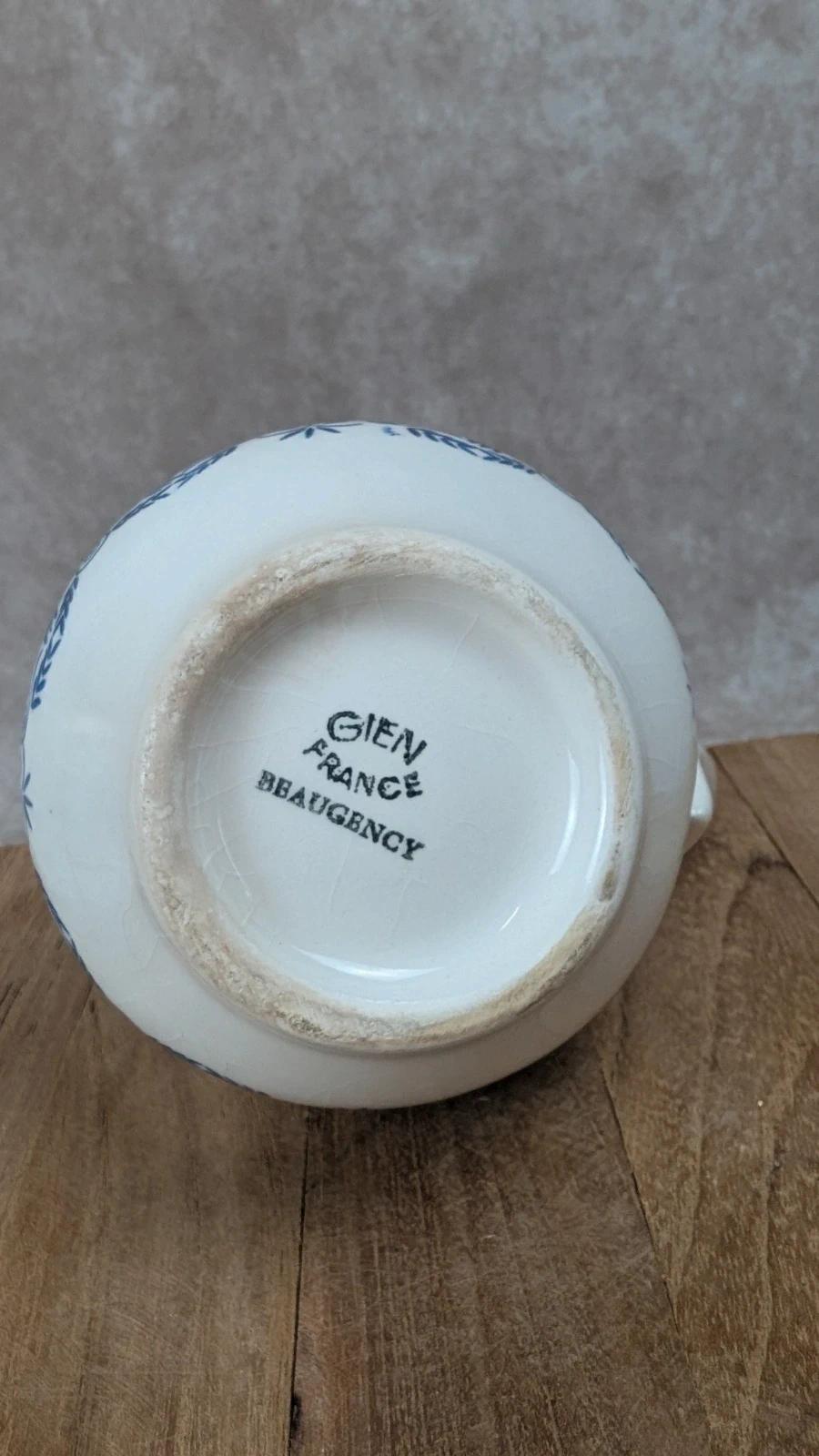 Ancien pot à lait Gien décor bleu