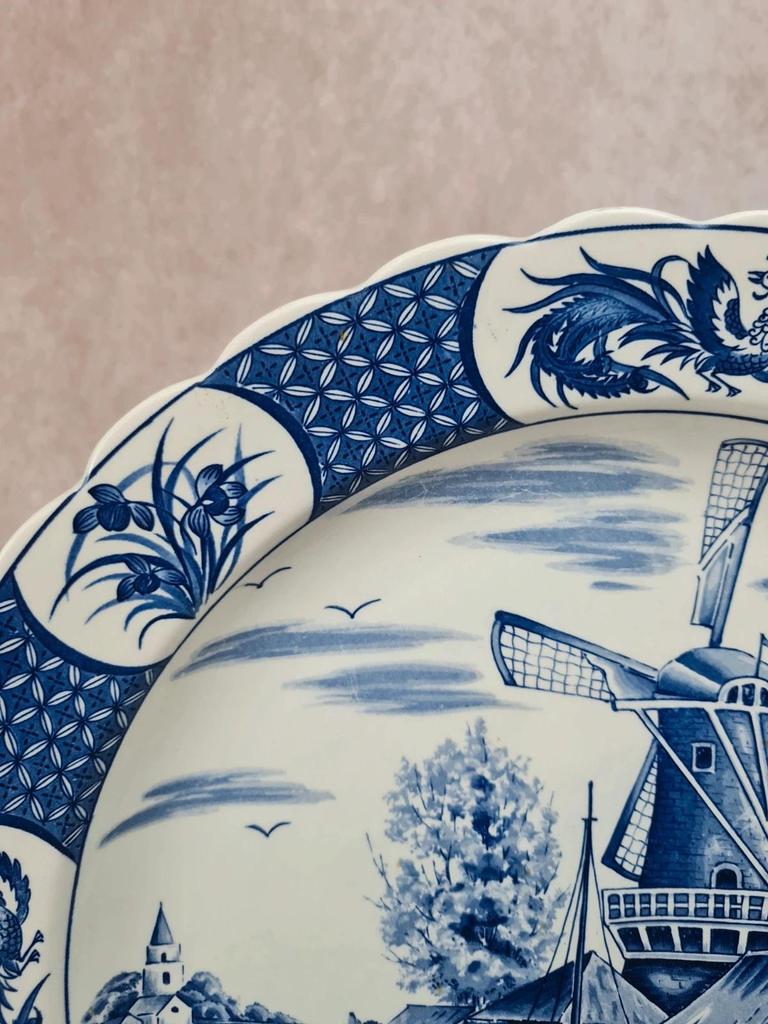 Grand plat décoratif mural bleu et blanc moulins style Delft 41 cm