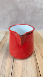 Petit pot verseur émaillé rouge – Kockums Sweden 7 cm