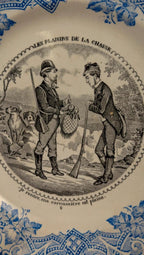 Assiette parlante Longwy – Les plaisirs de la chasse – décor bleu