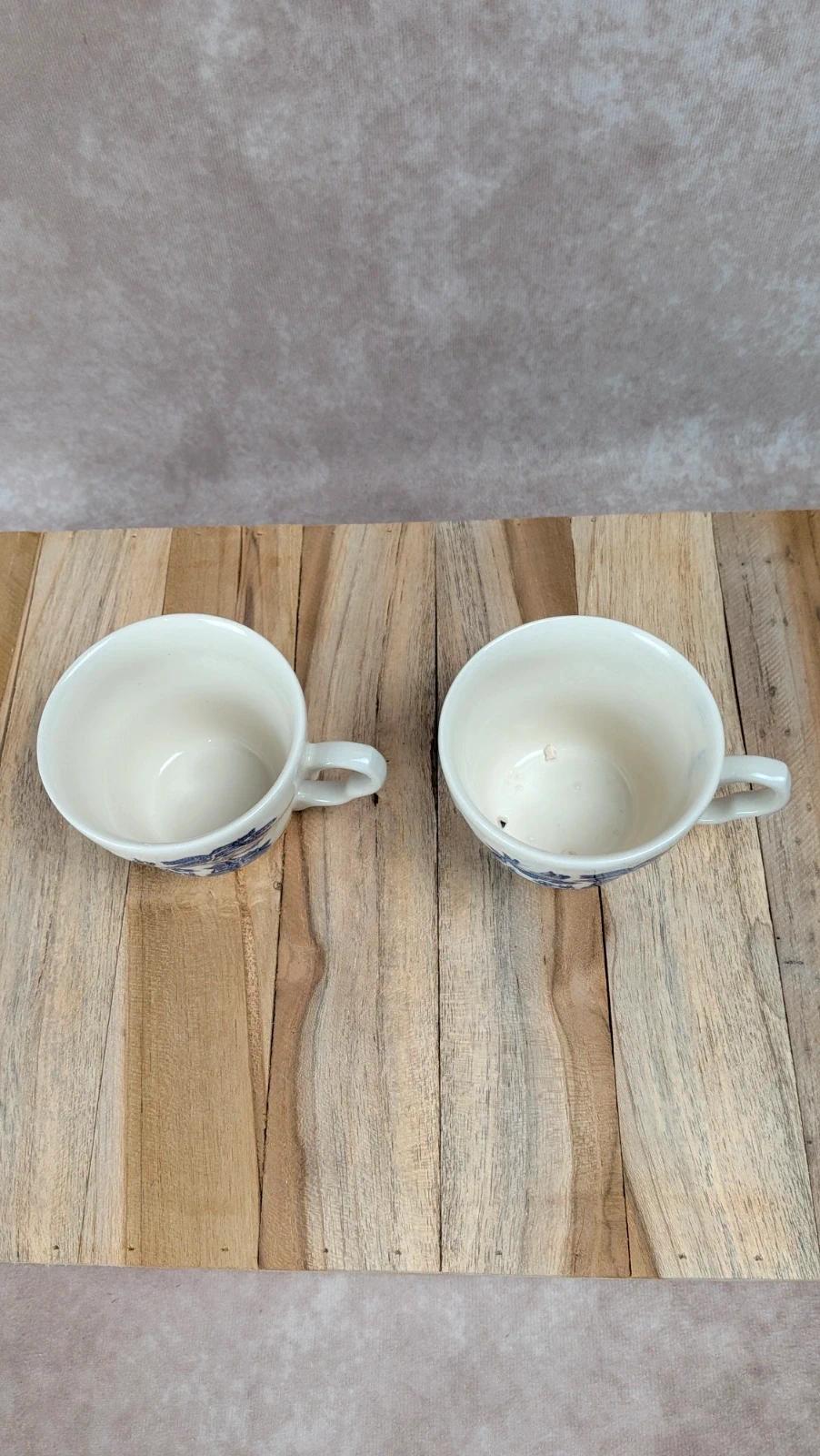 Lot de 2 tasses anglaises décor bleu style Willow