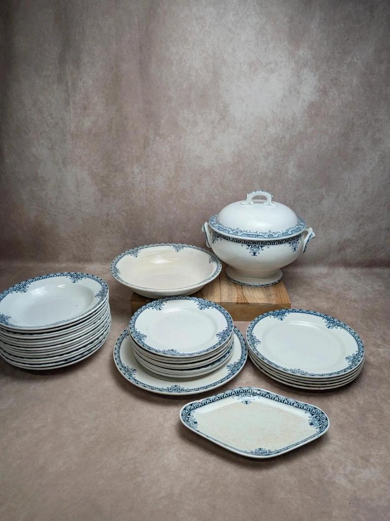 Plat creux Terre de Fer St Amand modèle Andrinople