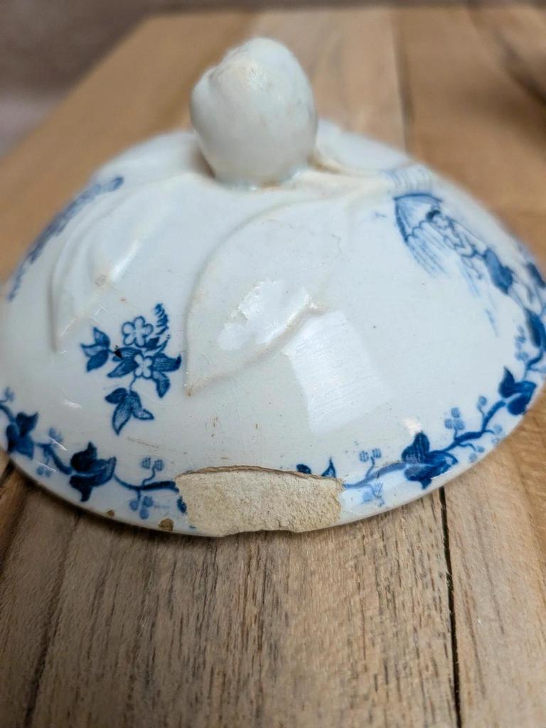 Mini soupière ancienne dinette Gien