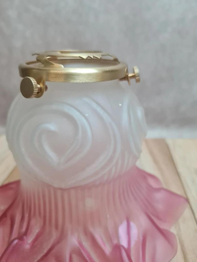 Abat-jour ancien en verre dépoli rose 🌸