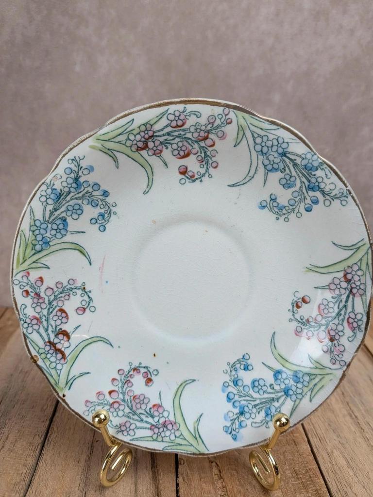 Tasse et soucoupe anciennes Terre de Fer Lunéville Kg – Modèle Clairette – Polychrome