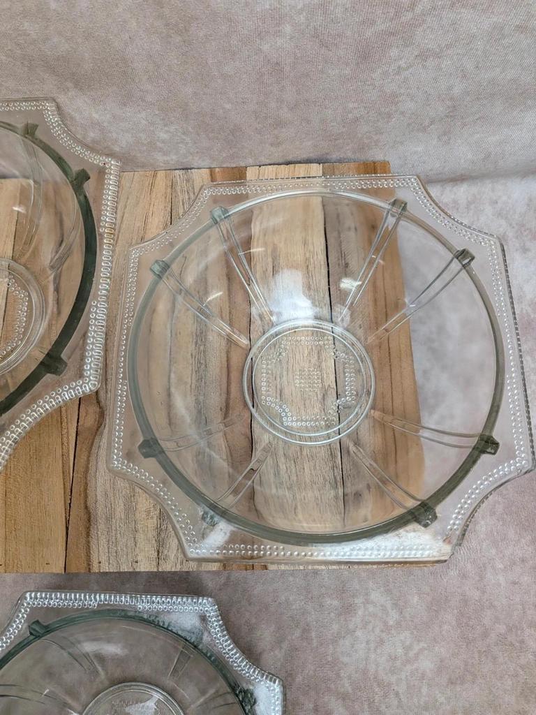 Lot de 3 saladiers Art Déco en verre moulé – décor perlé