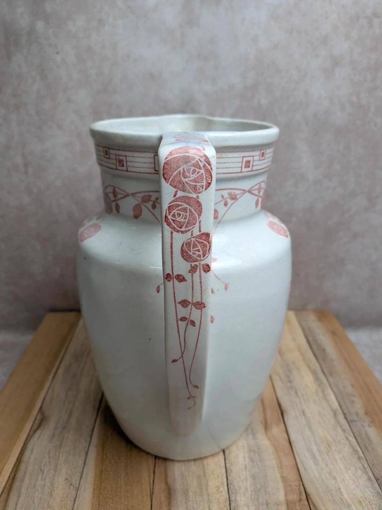 Ancien broc en terre de fer Creil et Montereau modèle Rosen