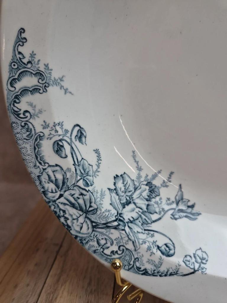 Grand plat creux Terre de Fer Clairefontaine Cyclamens 29 cm ancien