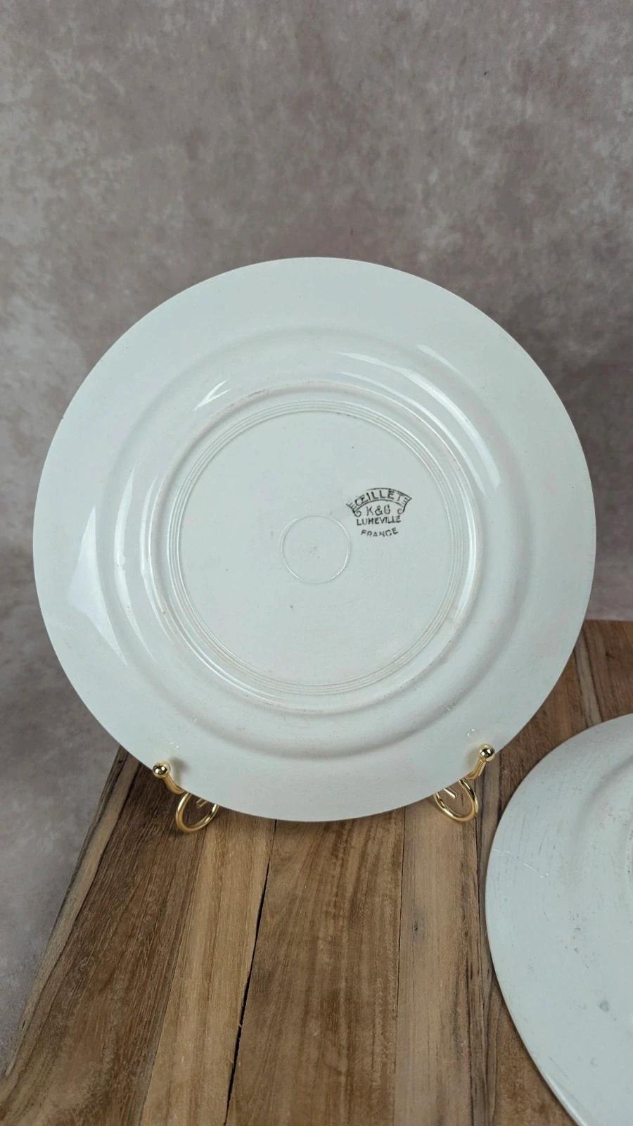 Lot de 2 assiettes anciennes Kg Lunéville modèle « Œillet »
