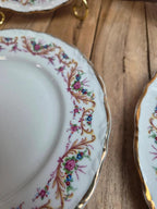 Lot de 4 assiettes à dessert Porcelaine de France Digoinn décor floral romantique doré