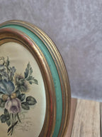 Cadre ovale vintage doré – Impression florale sur tissu – Style romantique shabby chic