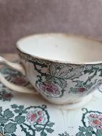 Tasse à chocolat Longwy La Samaritaine modèle Rose ancienne