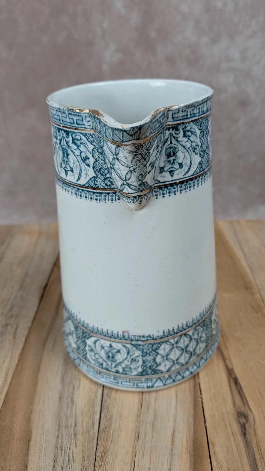 Petit pichet ancien Lunéville décor bleu & or