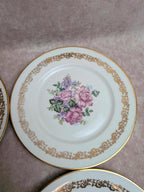 Lot de 5 assiettes plates en porcelaine de Limoges – Décor floral et dorures