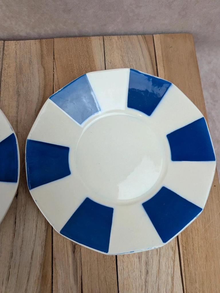 Lot de 2 soucoupes anciennes terre de fer Badonviller – Bleu cobalt Art déco