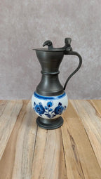 Pichet vintage Delft étain & faïence bleu – couvercle tête de bélier