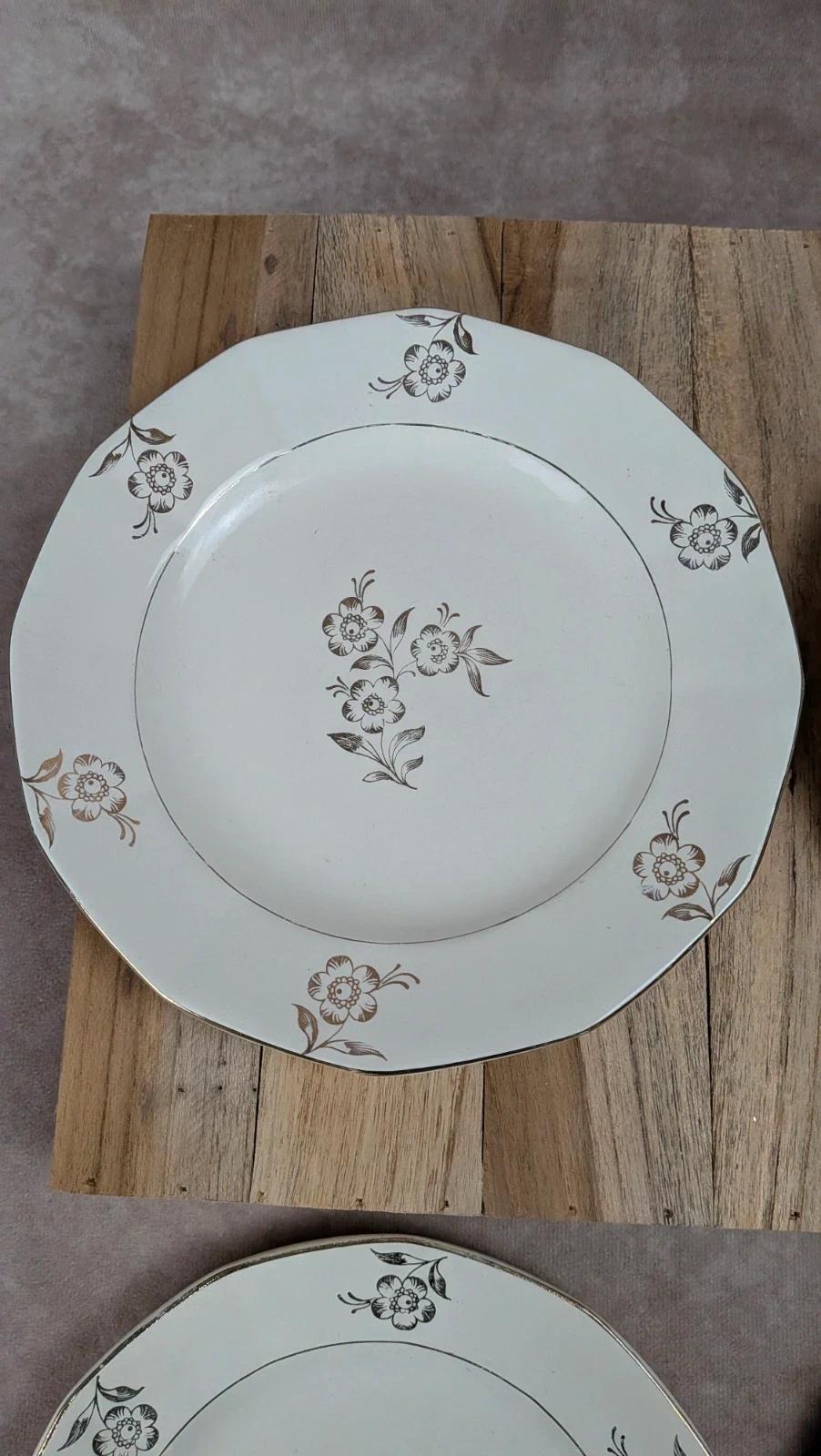 Lot de 4 assiettes à dessert Digoin Sarreguemines modèle Raphaël