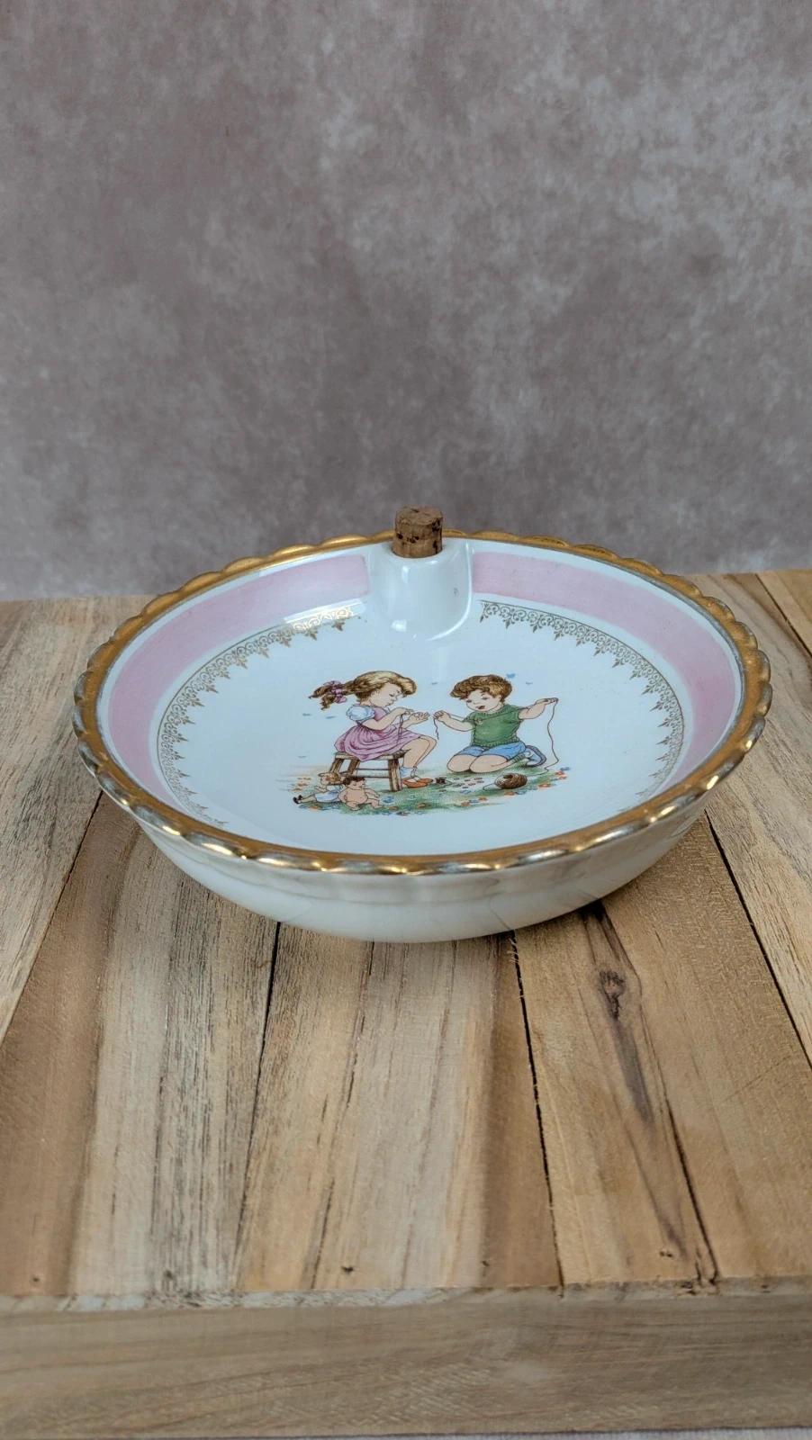 Assiette à bouillie vintage Adp décor enfants porcelaine