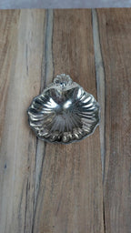 Petite coupelle coquille en métal argenté vintage