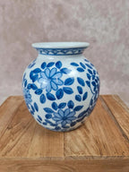 🌊 Petit vase en porcelaine bleue et blanche – motif poisson 🐟