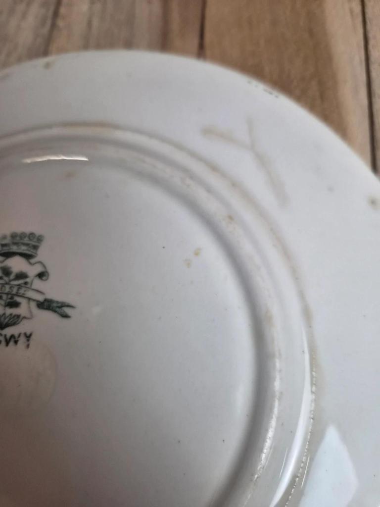 Tasse à chocolat Longwy La Samaritaine modèle Rose ancienne