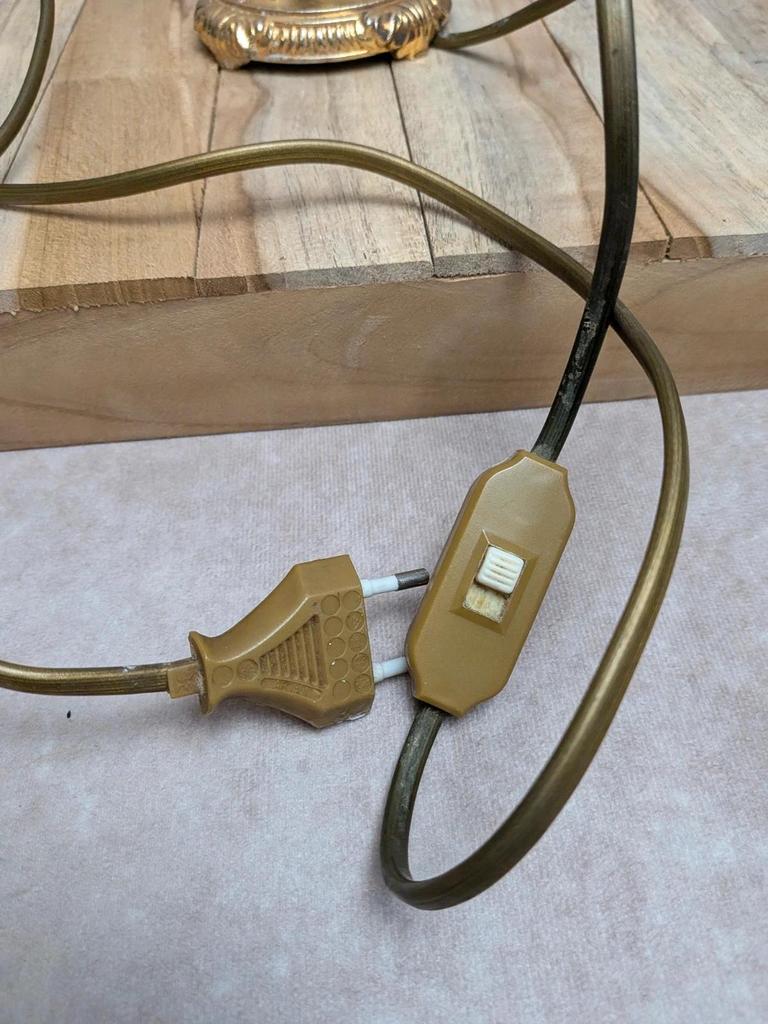 Pied de lampe vintage doré style Louis Xvi – lampe de table rétro