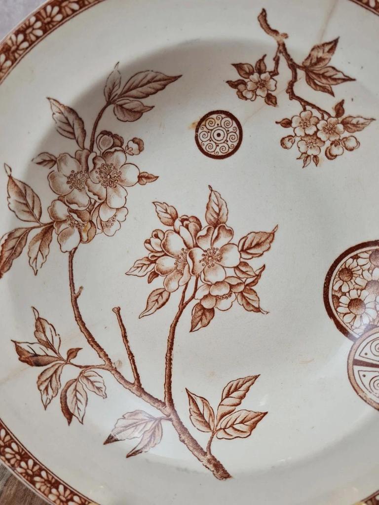 Assiette creuse ancienne Marguerite 🌿 Grand Dépôt Paris Marseille