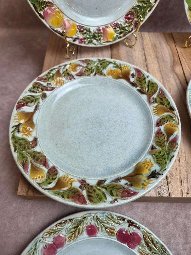 Lot de 6 assiettes à dessert en barbotine Saint-amand-les-eaux – Décors fruits