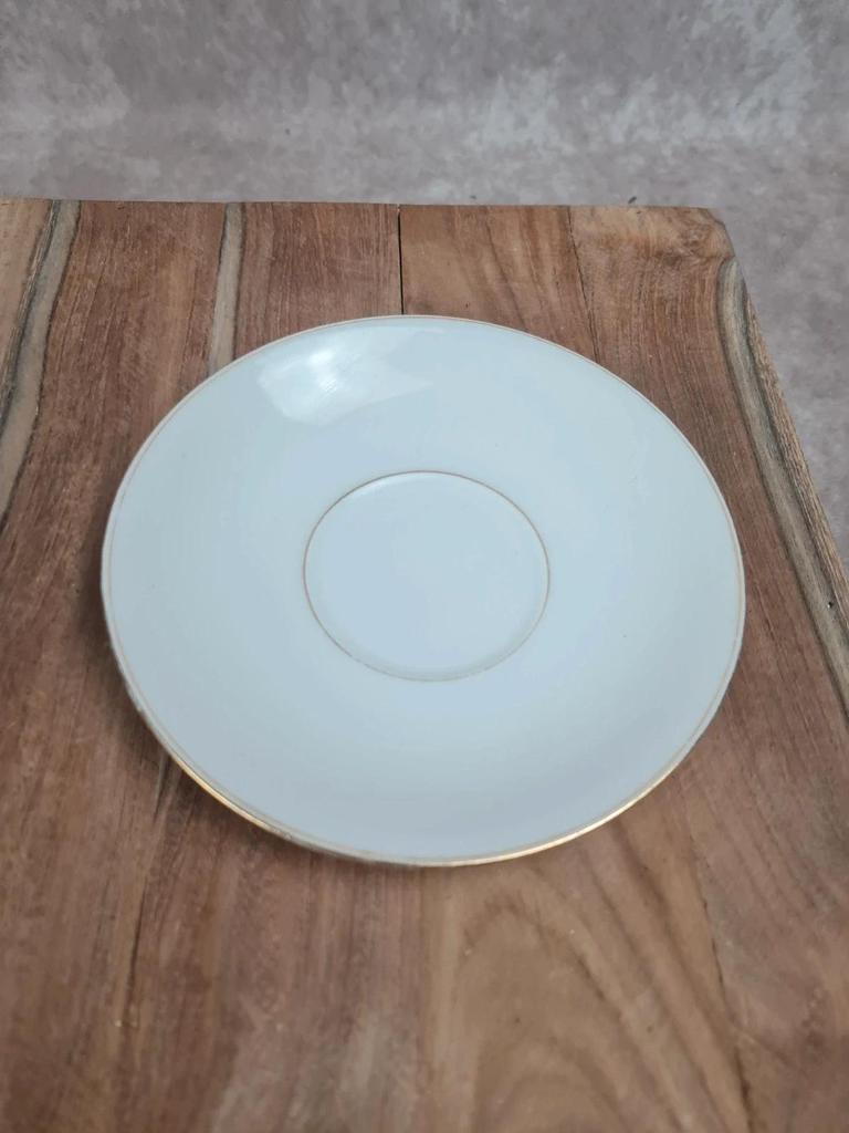 Lot de 2 tasses et sous-tasses en porcelaine Limoges – décor peint main signé