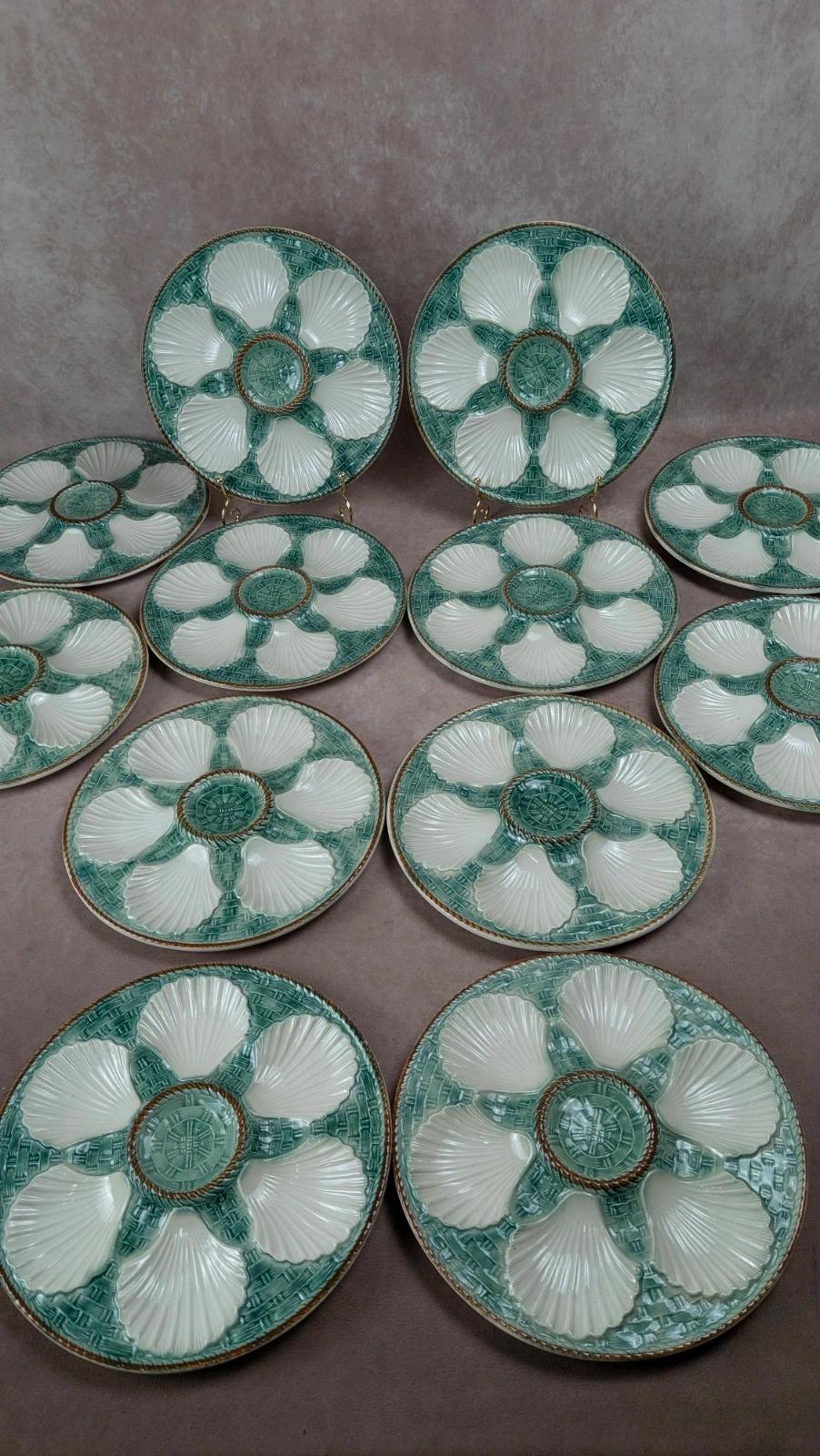 Service 12 assiettes à huîtres + grand plat Longchamp majolique vert coquillage vintage