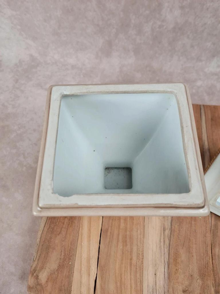 Pot couvert décoratif Sylvie Langet – motif bambous – style pagod