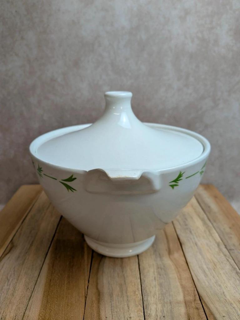 Soupière ancienne en terre de fer Digoin Sarreguemines – Modèle Poupette – Vintage